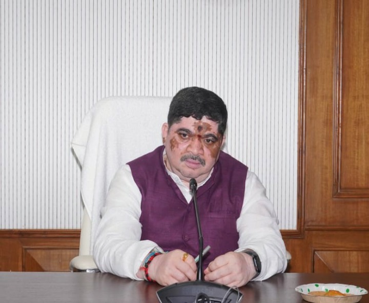 అందెశ్రీ మృతి పట్ల పొన్నం ప్రభాకర్ తీవ్ర దిగ్భ్రాంతి