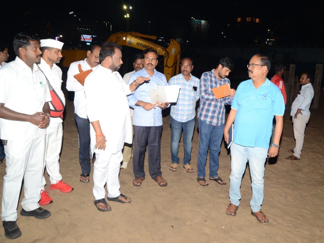 ‘బీచ్‌లో విద్యుత్ కాంతులను మెరుగుపరచండి’