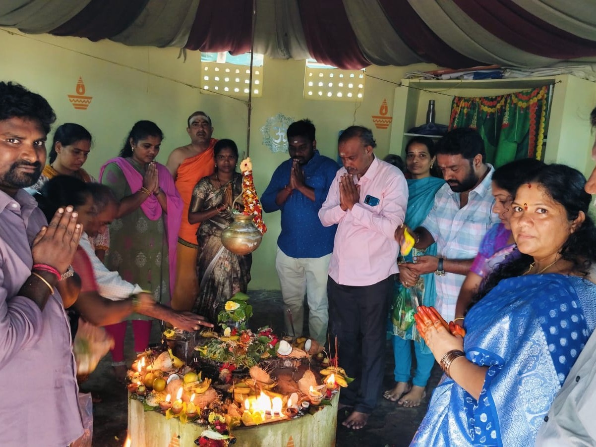 తోటగురువు నందీశ్వర ఆలయంలో ప్రత్యేక పూజలు