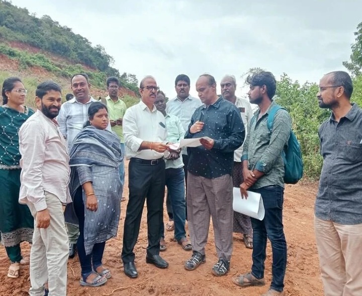 తొలి సోలార్ విద్యుత్ ప్లాంట్ ఏర్పాటు