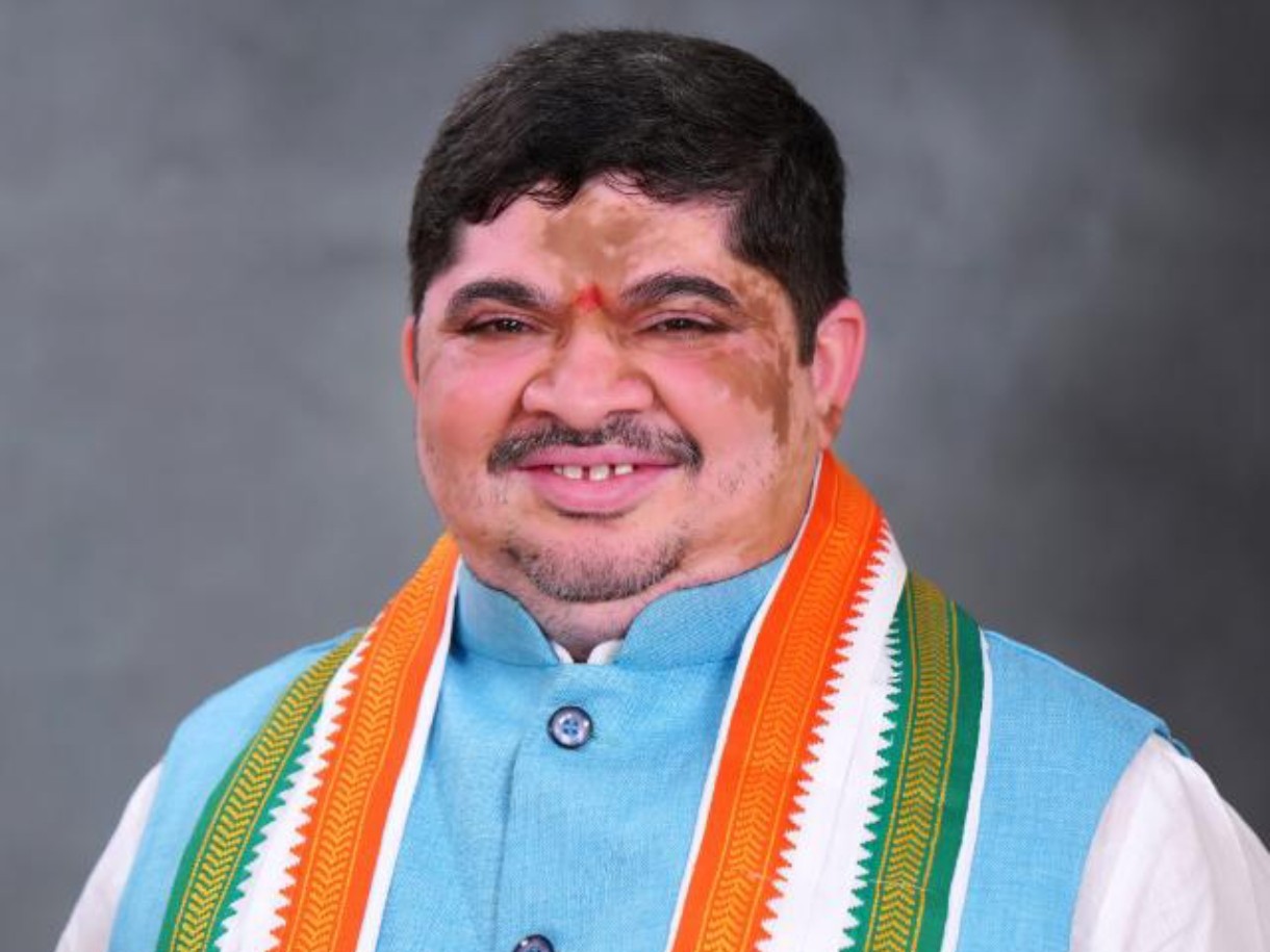 ప్రగాఢ సానుభూతి వ్యక్తం చేసిన మంత్రి పొన్నం