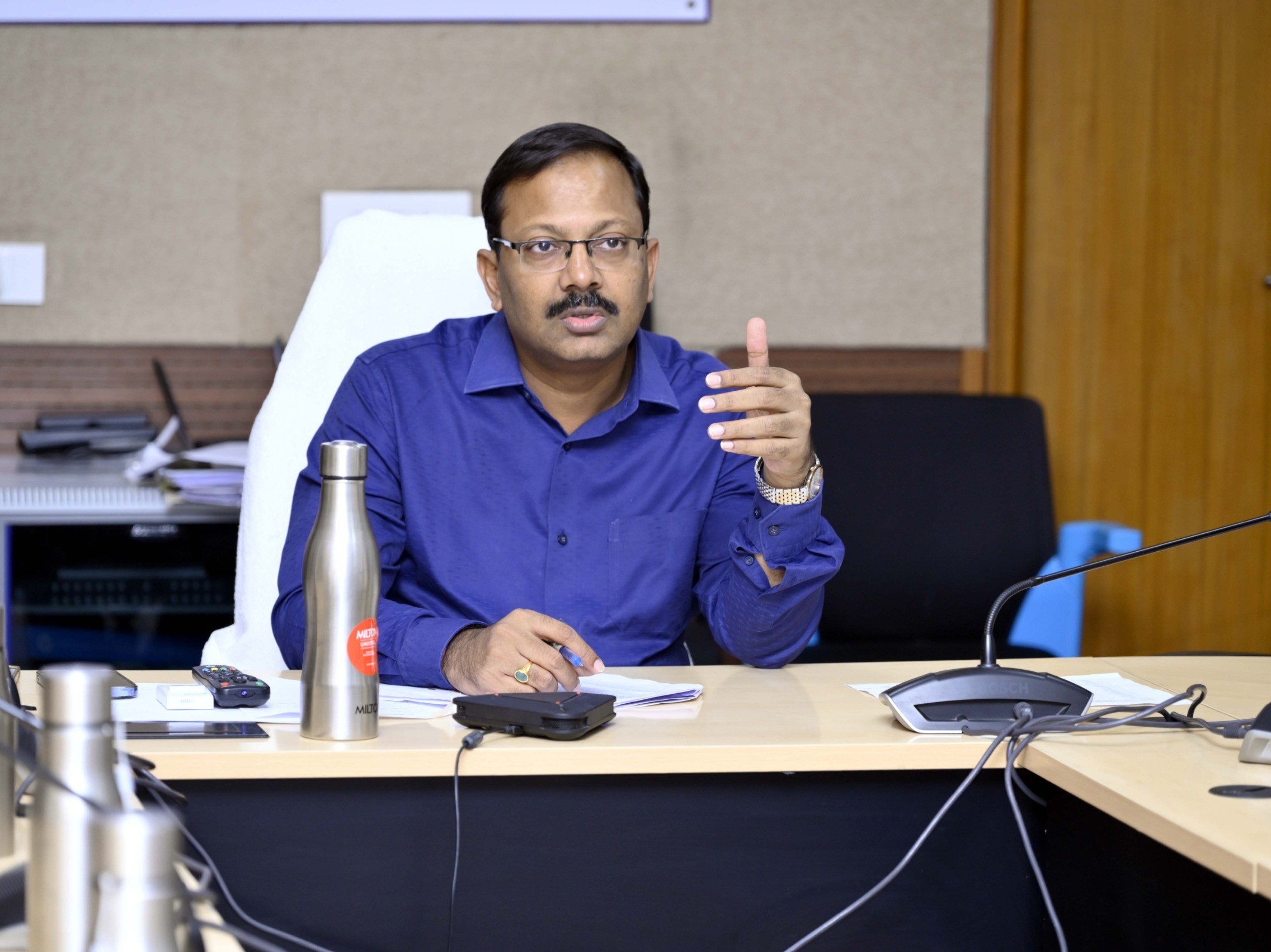 ప్రజావాణికి 94 ఫిర్యాదులు: కలెక్టర్