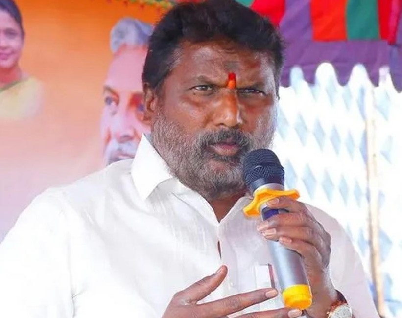 అందెశ్రీ అంతిమయాత్రకు రేవంత్ రెడ్డి: లక్ష్మణ్