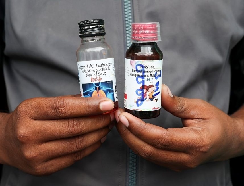 దగ్గుమందు తయారీదారులకు కేంద్రం అల్టిమేటం