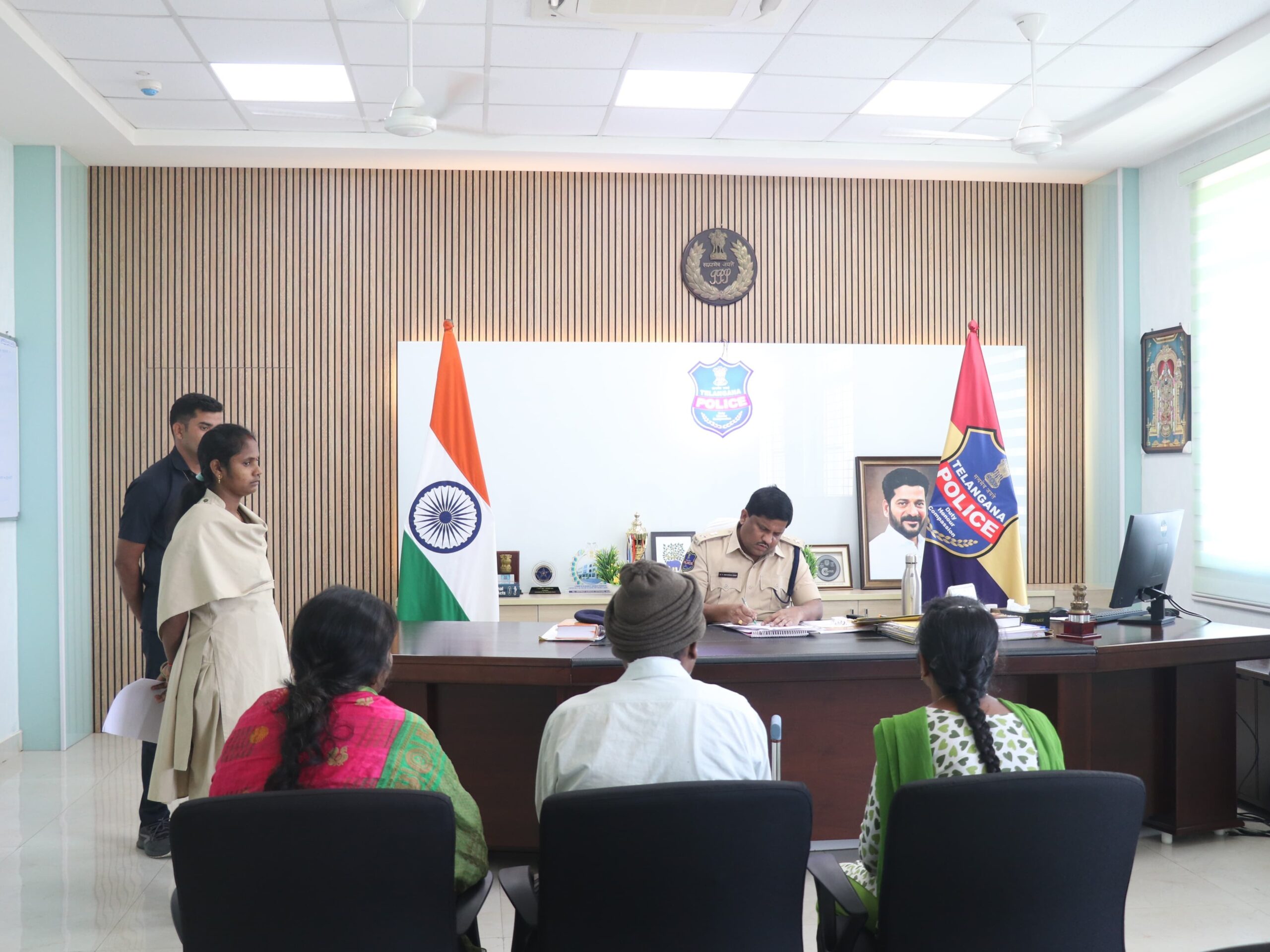 పోలీస్ ప్రజావాణిలో 11 ఫిర్యాదులు స్వీకరణ