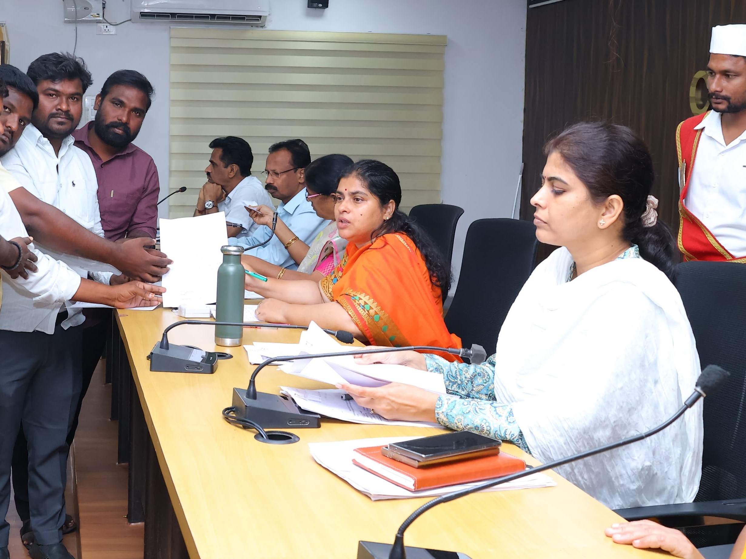 ‘లబ్ధిదారులకు న్యాయం చేయాలి’