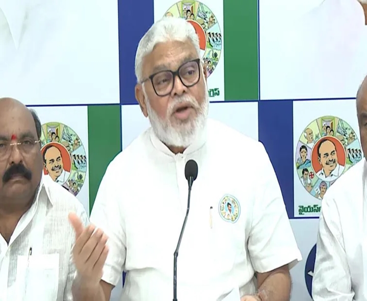 ‘దేవుడిని సీఎం రాజకీయాలకు వాడుకోవడం దుర్మార్గం’