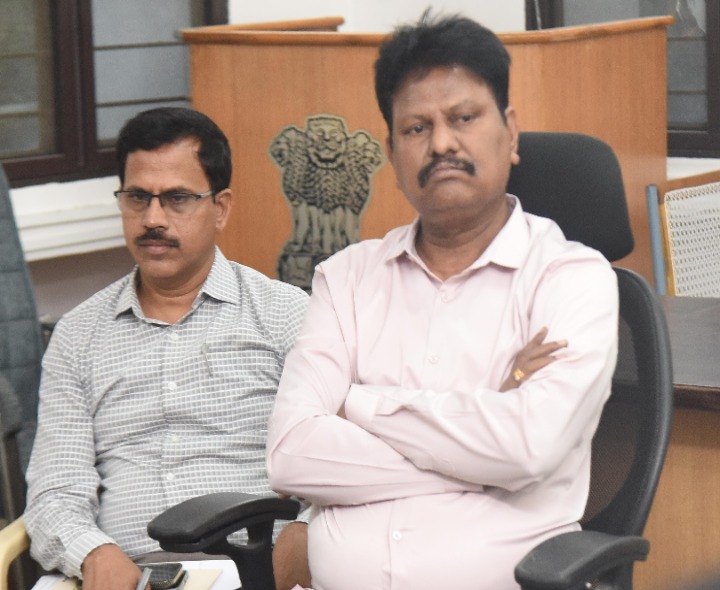 ‘మీడియా ప్రతినిధులు వ్యవహరిస్తున్న తీరును ఖండిస్తున్నాం’