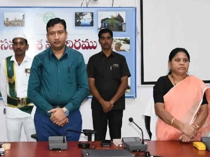 అందెశ్రీ మరణంపై కలెక్టర్ సంతాపం