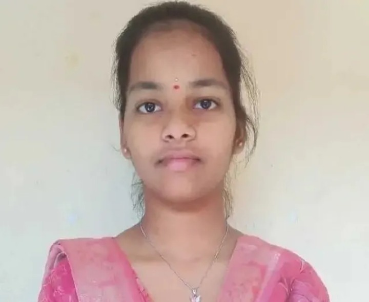 మాక్ అసెంబ్లీకి బద్వేల్ ఎమ్మెల్యేగా వర్షిత