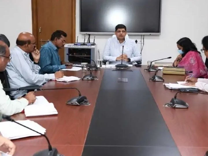 జిల్లాలో 233 కొనుగోలు కేంద్రాలు: కలెక్టర్