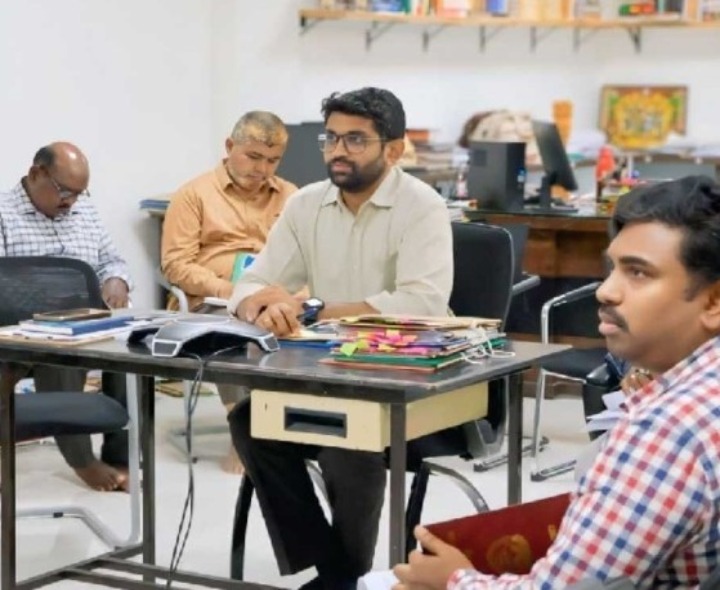 నిర్లక్ష్యం వహిస్తే కఠిన చర్యలు తప్పవు: కలెక్టర్