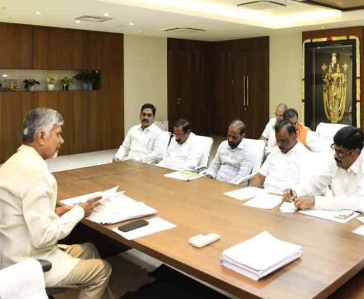 పుట్టపర్తిలో పటిష్ట ఏర్పాట్లు: సీఎం