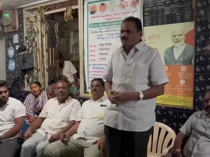 ‘మెడికల్ కళాశాలల ప్రైవేటీకరణ ప్రతి ఒక్కరూ వ్యతిరేకించాలి’