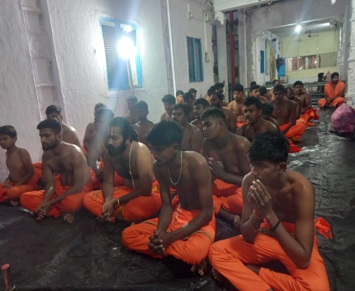 హనుమత్ అర్థ మండల దీక్షలు ప్రారంభం