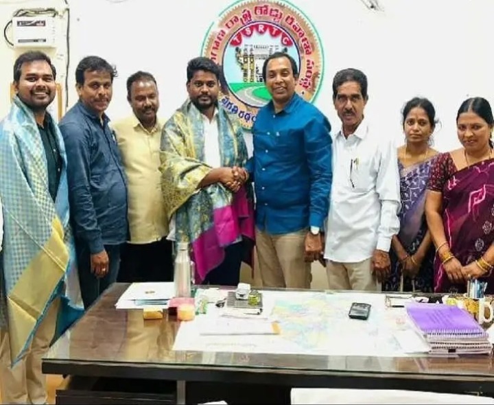 ‘ఆర్టీసీ ఉద్యోగుల సమస్యలు పరిష్కరించండి’