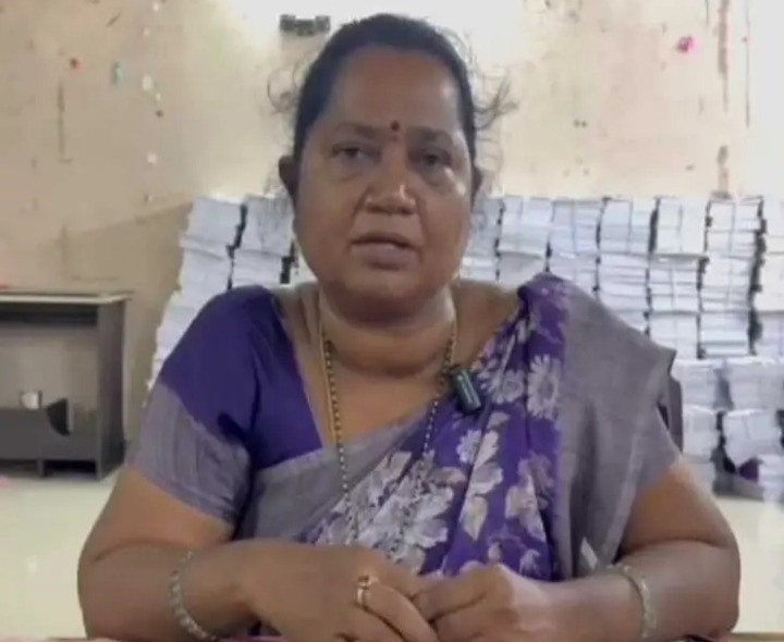 చిరు వ్యాపారులకు మెప్మా అధికారి గమనిక