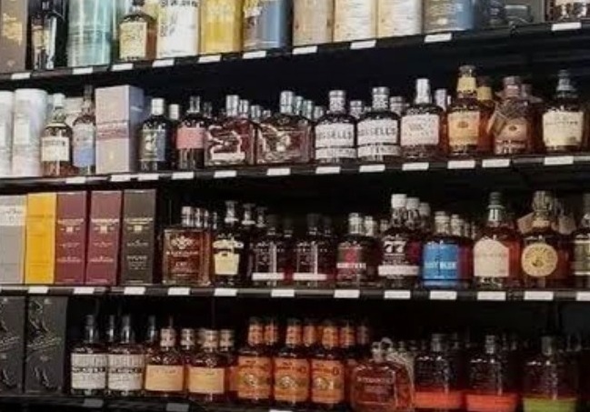 లక్కీ డ్రా పై సిండికేట్ దందా