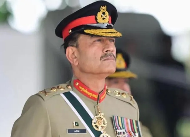 పాక్ రాజ్యాంగంలో 27వ సవరణకు ఆమోదం