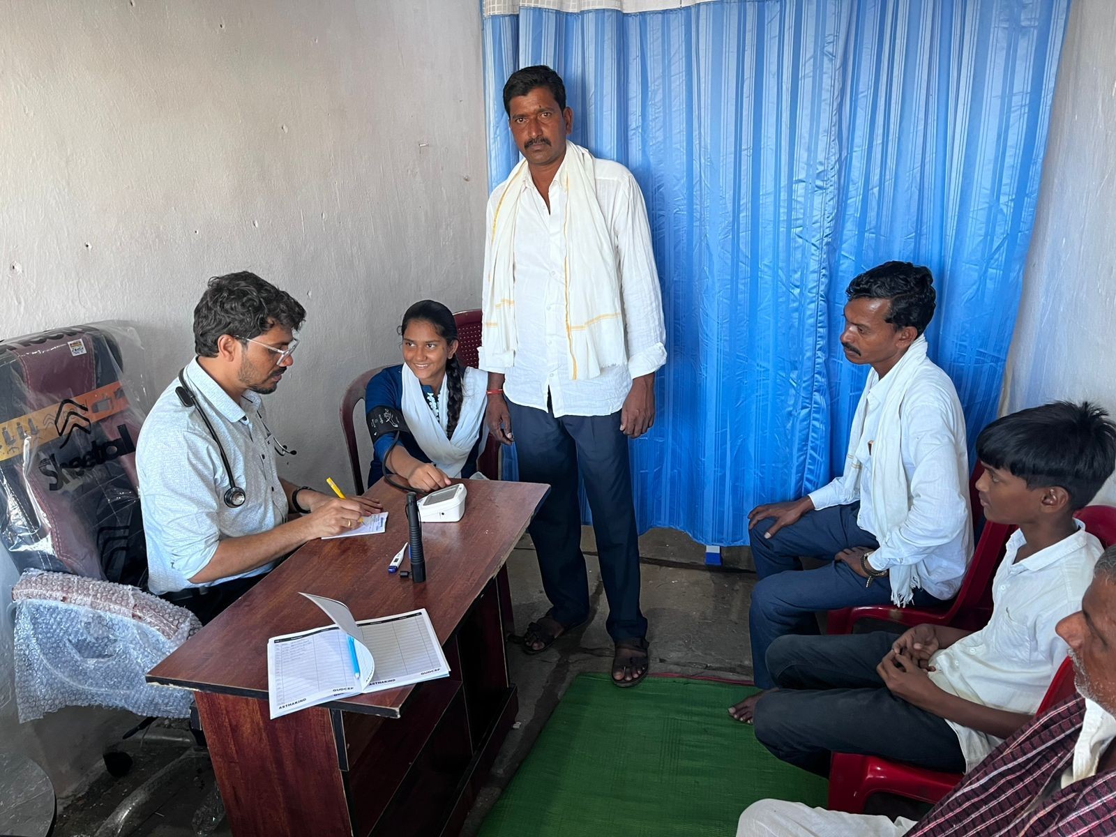 రేపు ఉచిత ఆర్థోపెడిక్  హెల్త్ క్యాంప్