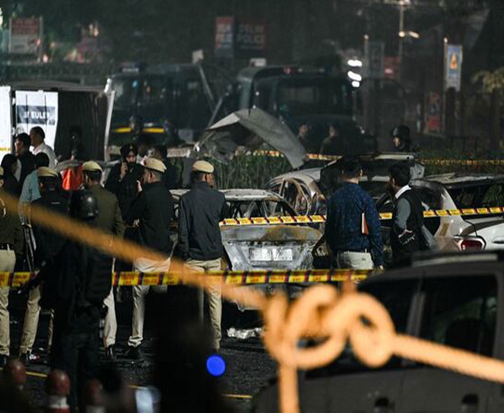 ఢిల్లీ పేలుడు కేసు.. ముగ్గురు అరెస్ట్