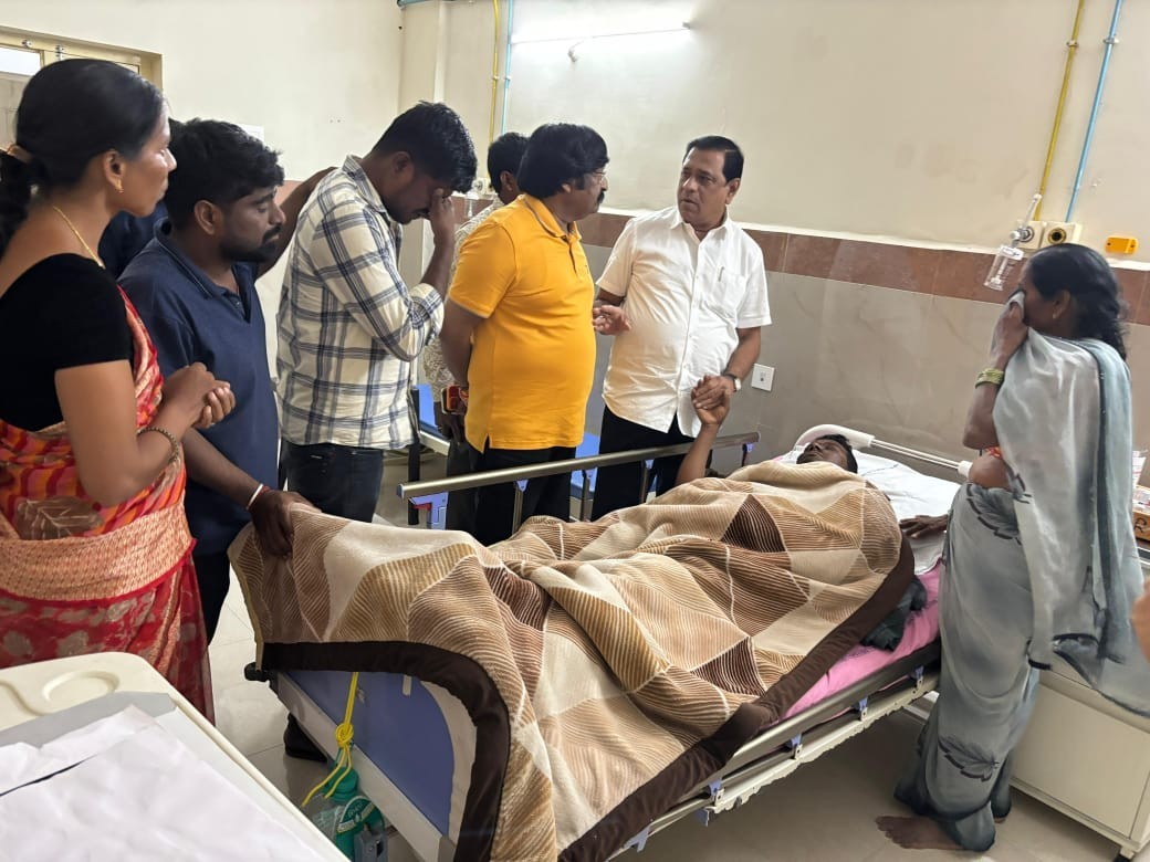 చికిత్స పొందుతున్న జర్నలిస్టుకు ఎంపీ పరామర్శ