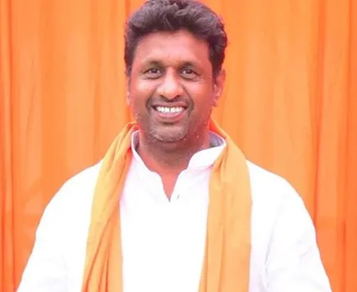 ‘EVMలో సీరియల్ నెంబర్ 1 సరిగా లేదు’