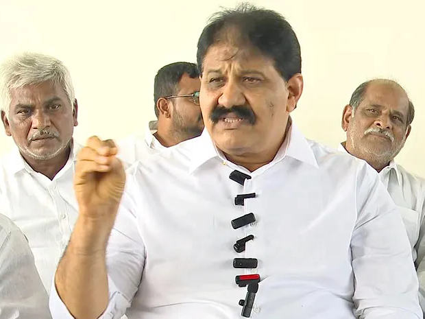 ‘కాలేజీల ప్రైవేటీకరణ వ్యతిరేకంగా ఉద్యమం ఉద్ధృతం’