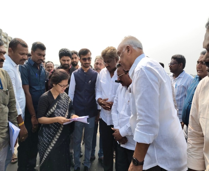 పర్చూరులో పర్యటించిన కేంద్ర బృందం సభ్యులు