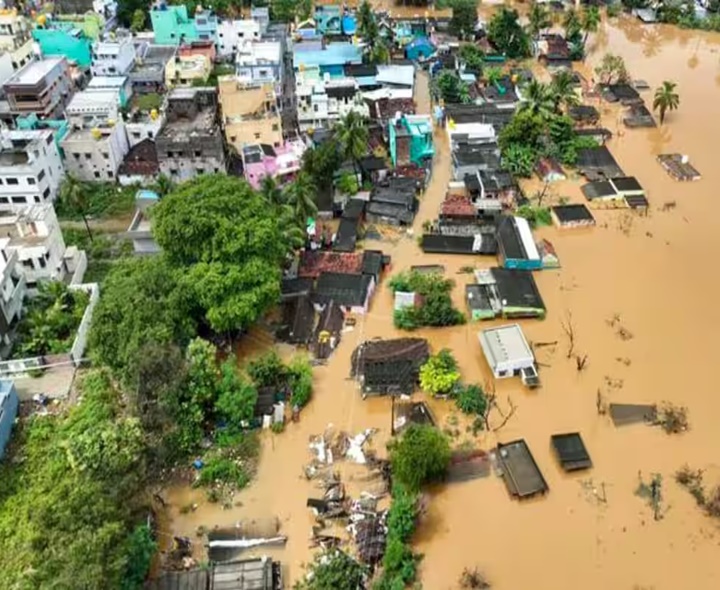 వరద బాధిత కుటుంబాలకు రూ.12.99 కోట్లు