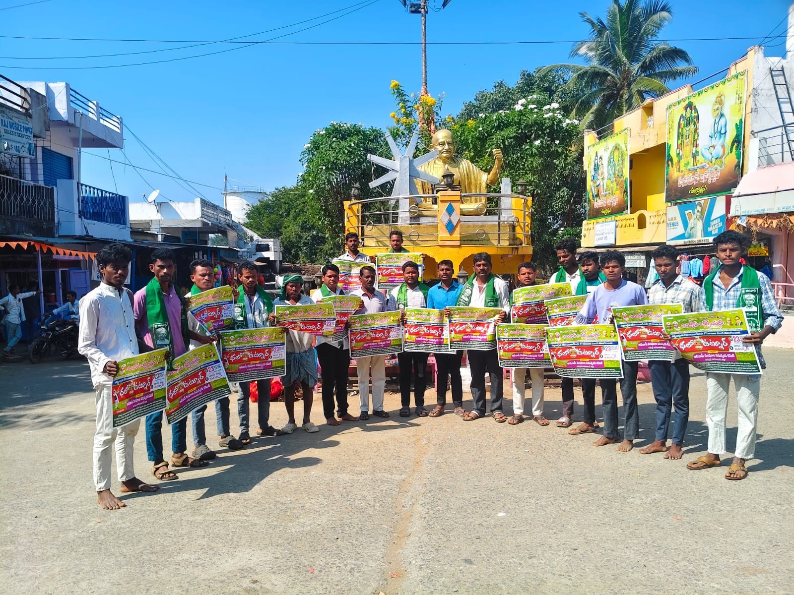 ఆదివాసీలను ఆదుకోవాలి: దాదిరావు