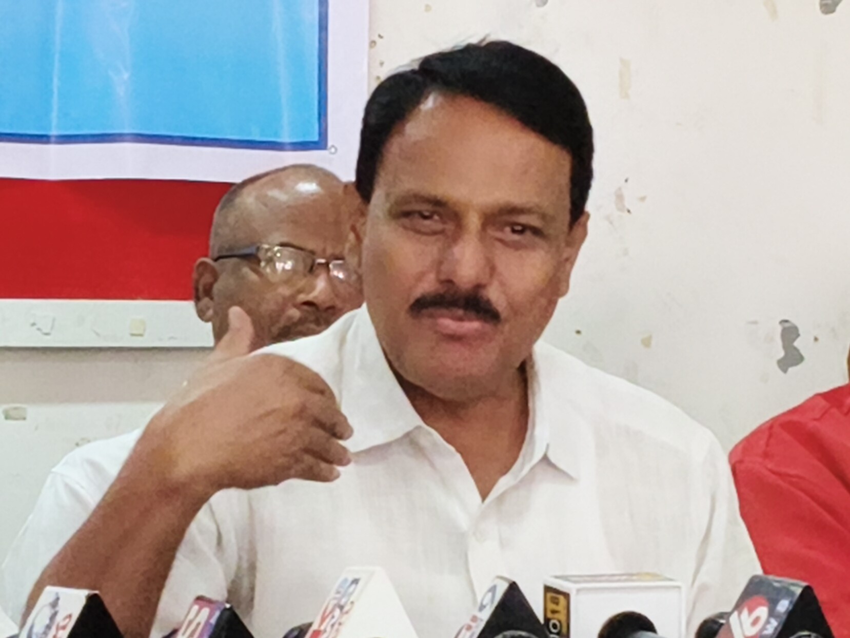 ‘మా న్యాయమైన హక్కుల కోసం పోరాడాలా’