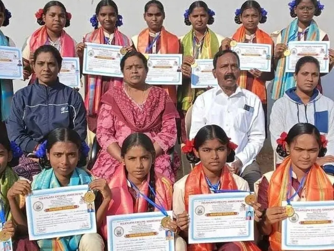సైక్లింగ్‌లో ప్రతిభ చాటిన కొత్తకోట విద్యార్థులు