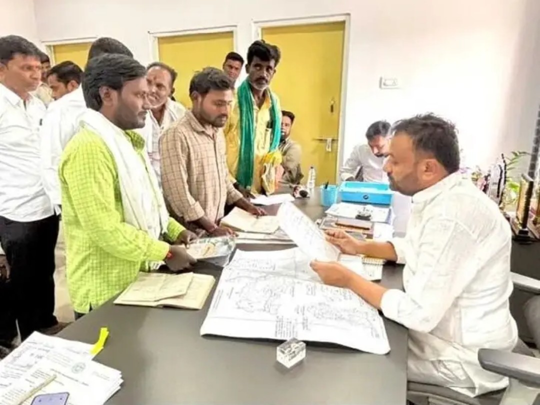 ప్రజా సమస్యల పరిష్కారానికి కృషి: MLA