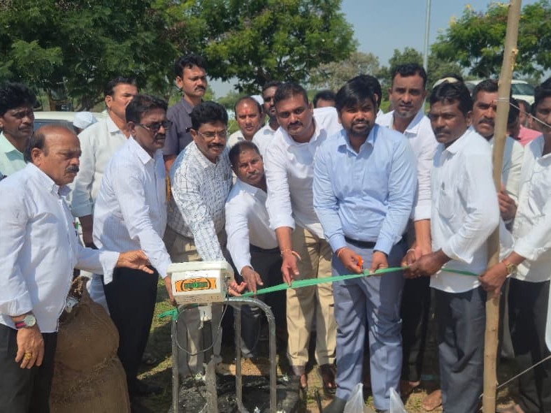 నిబంధనల ప్రకారం ధాన్యం కొనుగోలు: కలెక్టర్