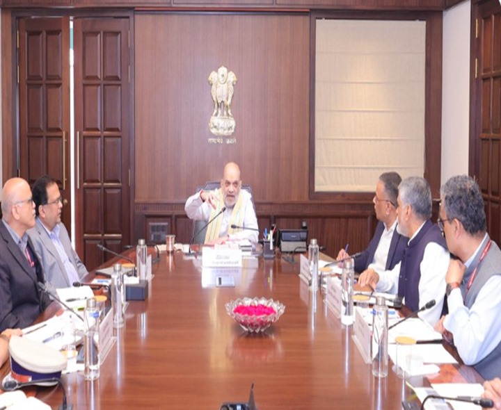 పేలుడు ఘటన.. ఉన్నతాధికారులతో అమిత్‌ షా సమీక్ష