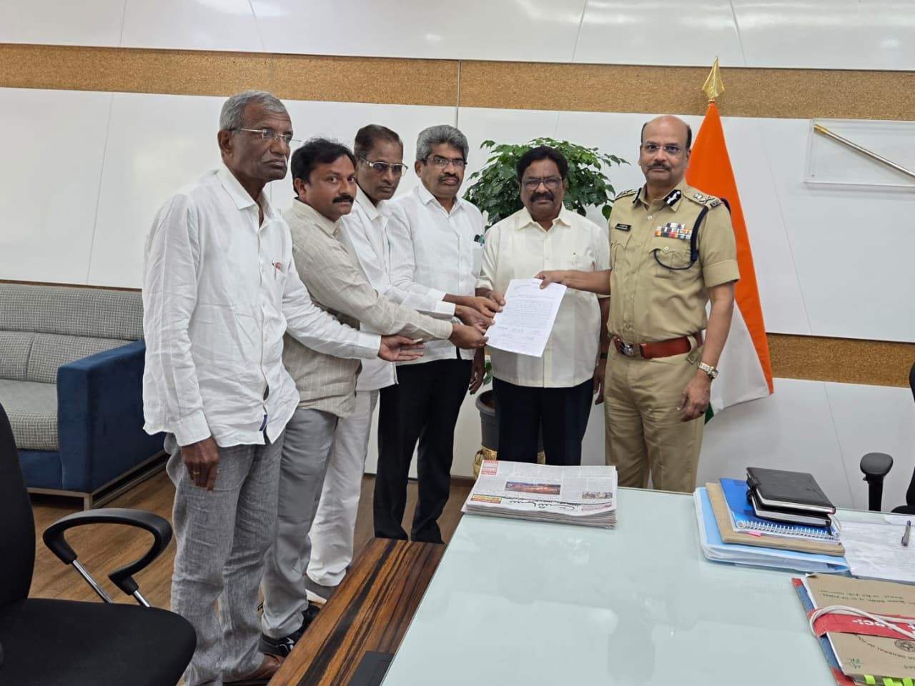 ‘సామినేనిని హత్య చేసిన వారిని అరెస్ట్ చేయాలి’