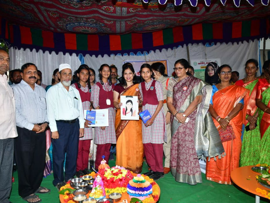 ‘బాలికల్లో ధైర్యం, భరోసా నింపేందుకే స్నేహిత’