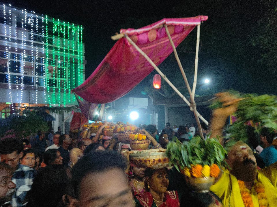 అంగరంగ వైభవంగా రెయ్యమ్మ తల్లి ఉత్సవాలు