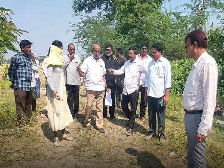 అంగన్వాడీ భవనాన్ని వెెంటనే పూర్తి చేయాలి: RDO