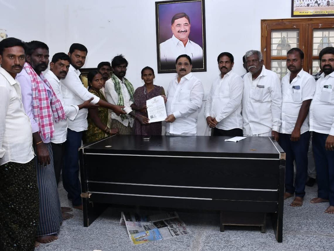 బాధితురాలికి రూ. 3.50 లక్షల సాయం