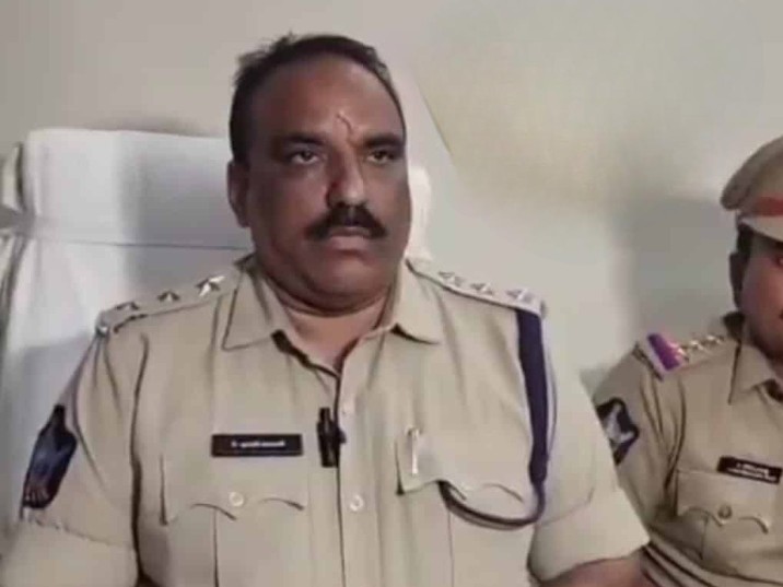 న్యూడ్ కాల్స్‌తో బెదిరిస్తున్న సైబర్ నేరగాడు అరెస్టు