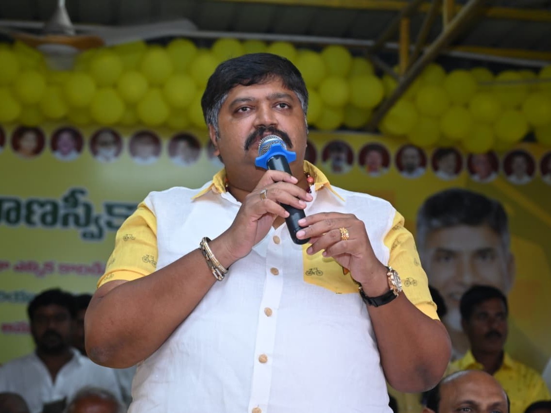 ‘టీడీపీను బలోపేతం చేస్తూ.. ప్రజల్లోకి వెల్దాం’