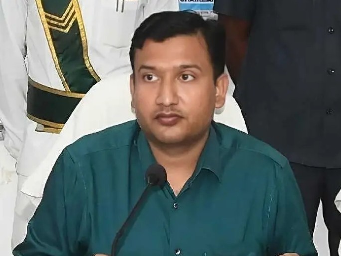 చలి తీవ్రత.. ప్రజలు జాగ్రత్తలు పాటించాలి: కలెక్టర్