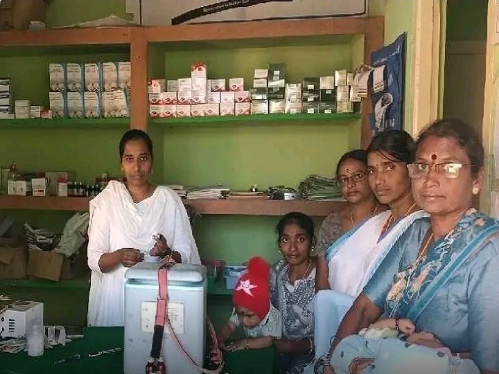 గర్భిణీలకు, చిన్నారులకు టీకాలు