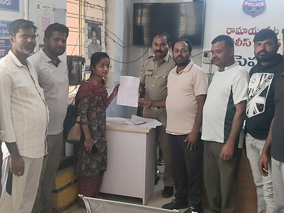 ‘చెత్త వేసే వారిపై చర్యలు తీసుకోవాలి’