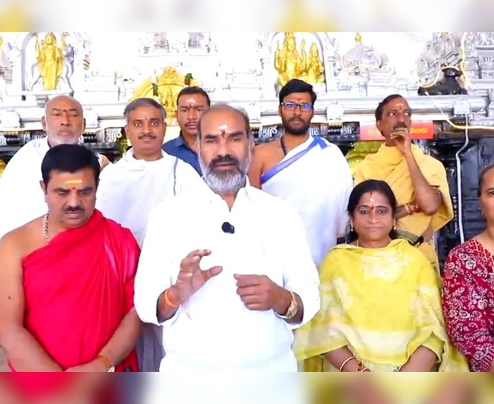 రాజన్న భక్తులందరూ సహకరించాలి: ఆది శ్రీనివాస్