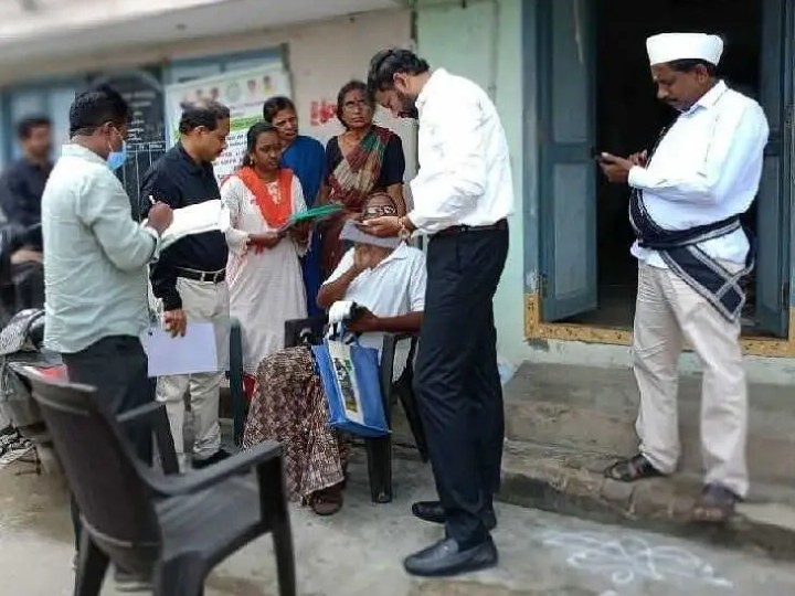 పాలకొల్లులో రేషన్ షాప్ తనిఖీ