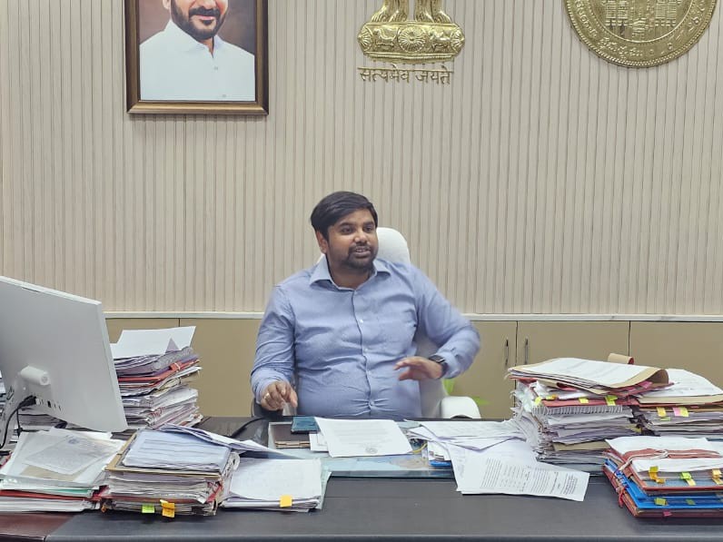 ‘గురుకులాల్లో ఖాళీ సీట్ల భర్తీకి దరఖాస్తు చేసుకోవాలి’