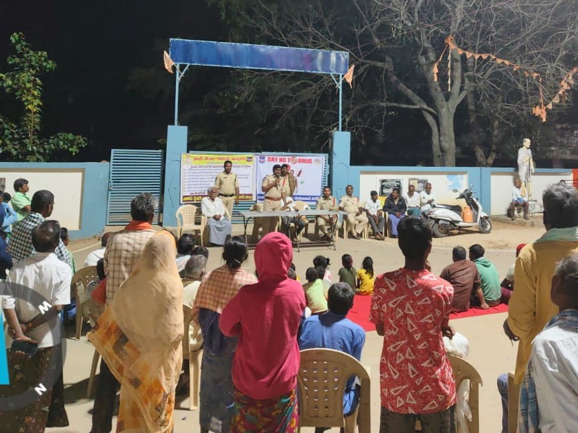 ‘సైబర్ నేరాల పట్ల ప్రజలు అప్రమత్తంగా ఉండాలి’